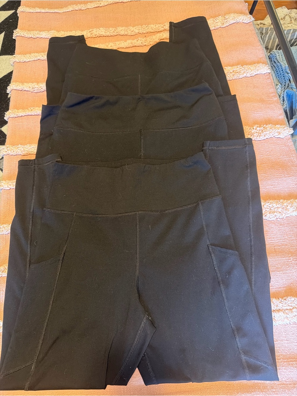 American Eagle Outfitters Black High-Waist Leggings with Side Pockets